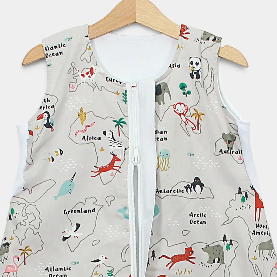 Autumn & Spring sleeping bag with... Autumn & Spring sleeping bag with...
