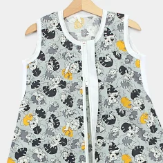Summer sleeping bag with... 2
